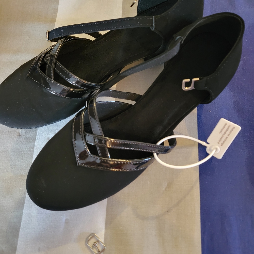 DanceandSway Low Heels Black